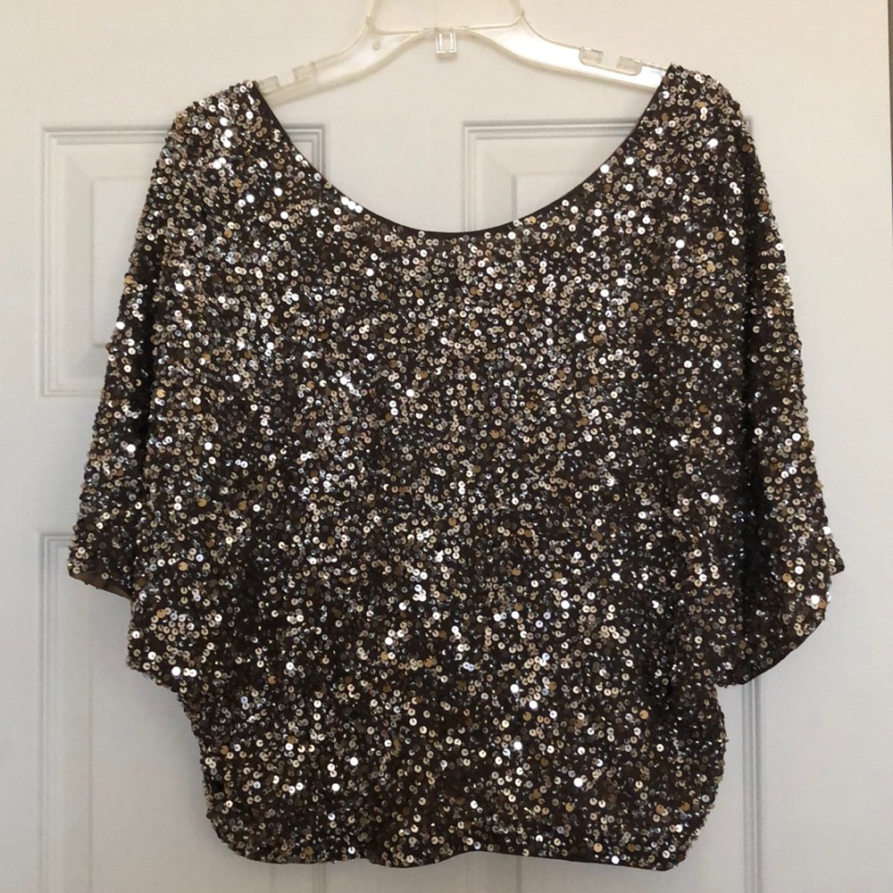 Vince sequence top, size medium